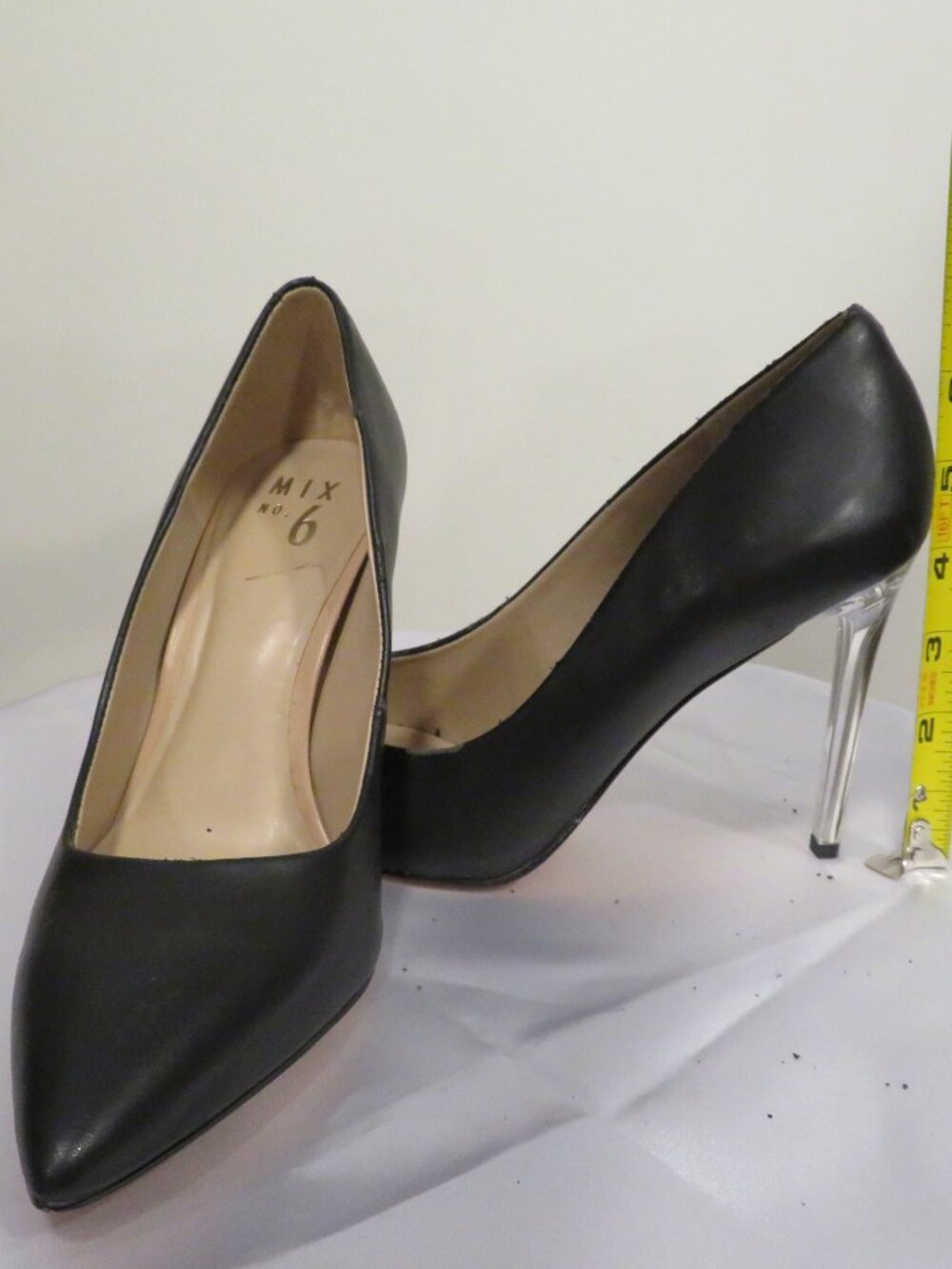 High Heels - Picture 2 of 4